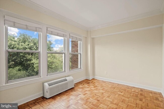 Foto del edificio - 2500 Q St NW