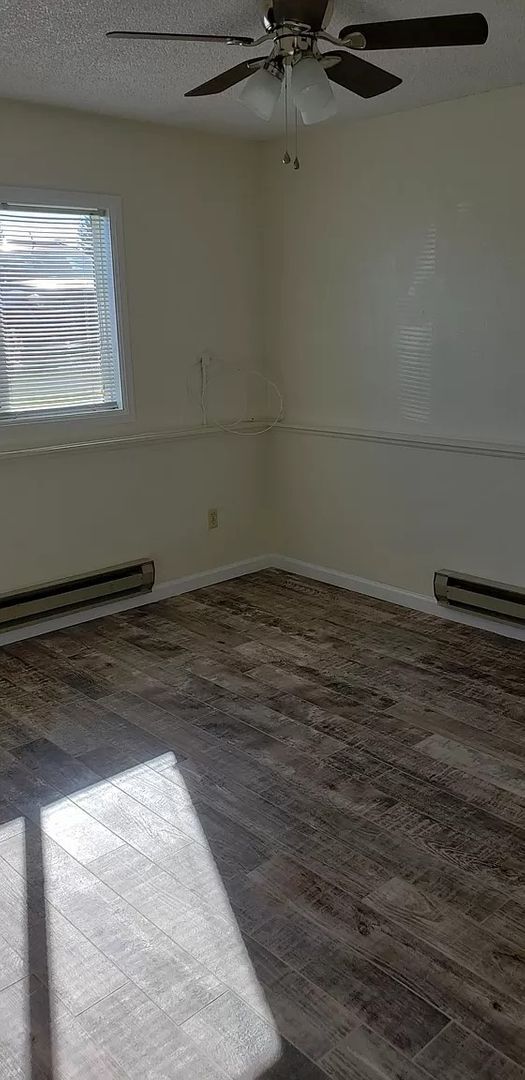 Foto del interior - 4961 King Arthur Way