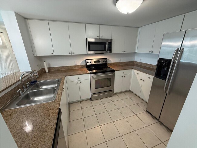 Foto del edificio - 60 NW 37th Ave