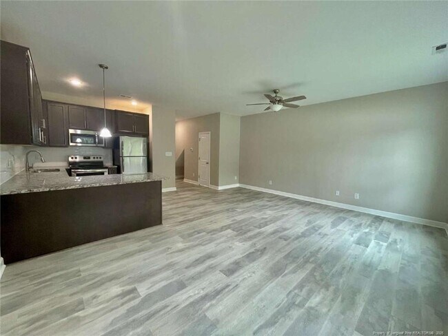 Foto del edificio - 4942 Rockfish Rd