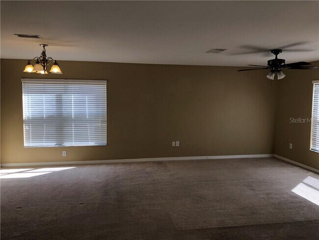 Building Photo - 10631 Shady Preserve Dr