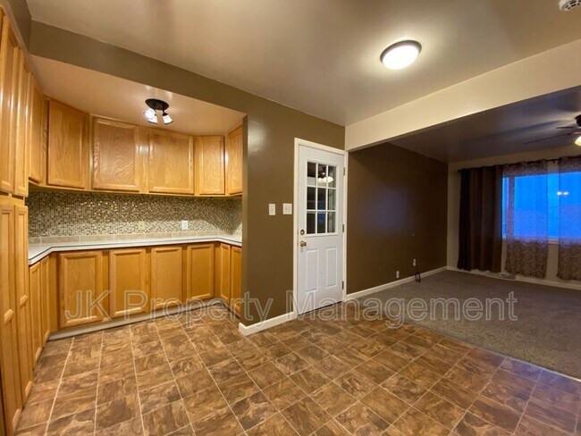 Foto del edificio - 409 26th Ave NE