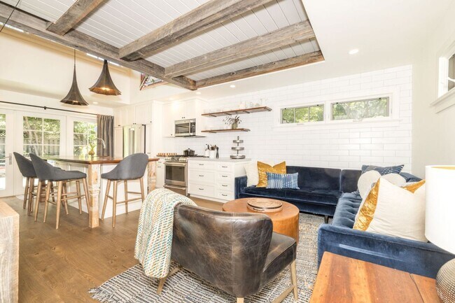 Photo - 6 Year "Young" Cottage w/ AC & Private Yard! House