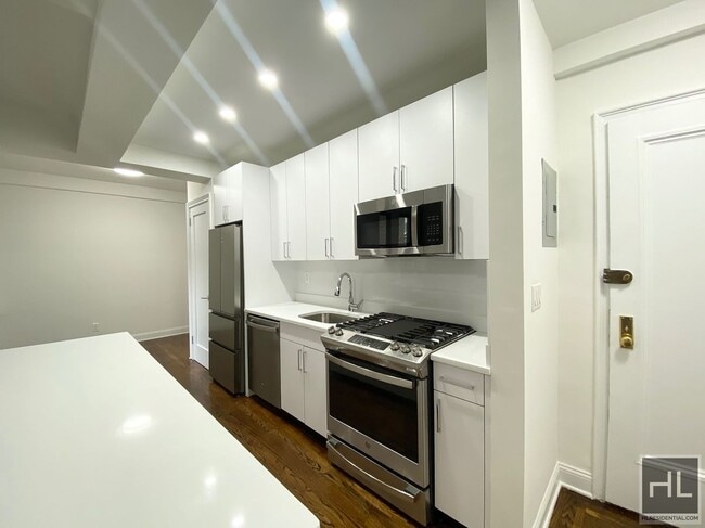 Building Photo - WEST 68 STREET