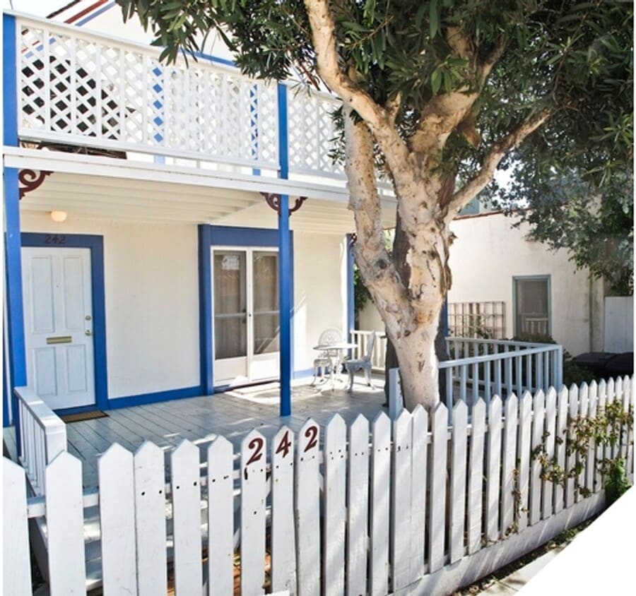 Primary Photo - 242-236 Beach Street