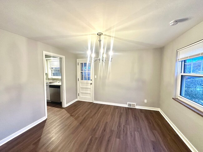 Building Photo - Fully Updated 3 Bedroom in Penn Hills - Off-Street Parking, Covered Porch - Available Now!