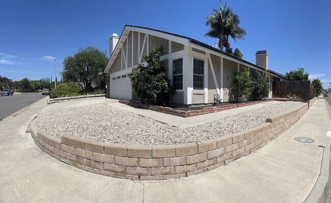 Foto del edificio - 2 Monitor