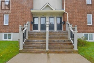 Building Photo - 58 Pasadena Crescent