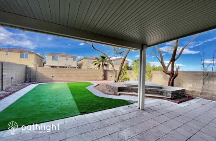 Foto del edificio - 5236 Caprock Canyon Avenue, Las Vegas, NV,...