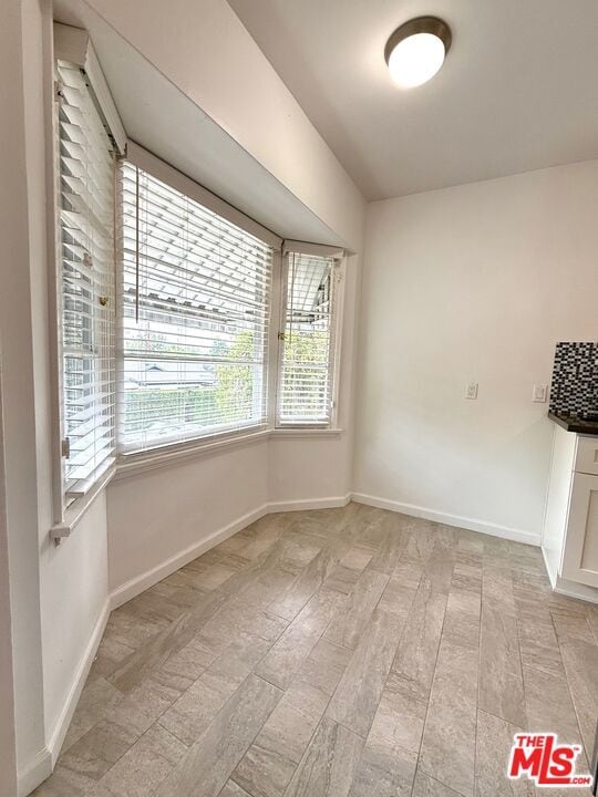 Foto del edificio - 1155 N Genesee Ave