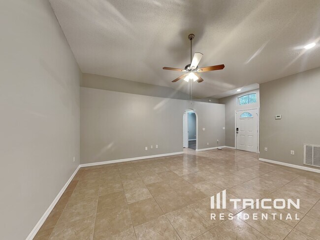 Building Photo - 874 Welch Hill Cir