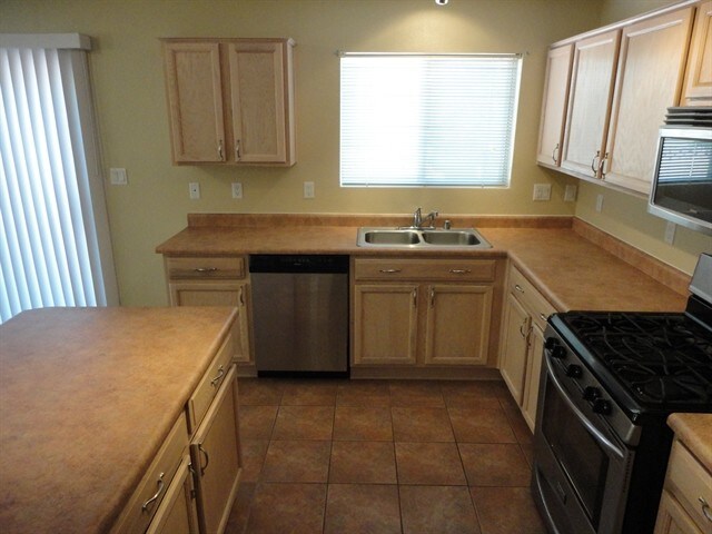 Foto del edificio - 6904 Brindisi Pl NW