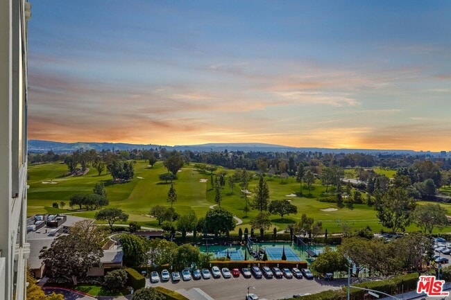 Building Photo - 2222 Ave of the Stars