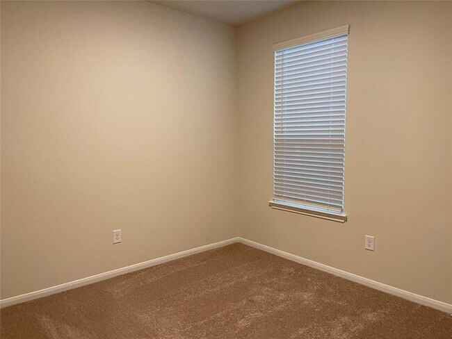 Building Photo - 6407 Franklin View Ln