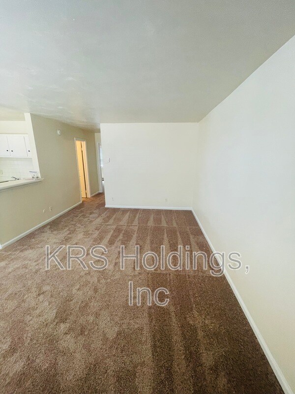 Foto del edificio - 946 W Ocean View Ave