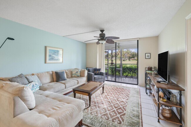 Foto del edificio - 2450 DC Country Club Boulevard