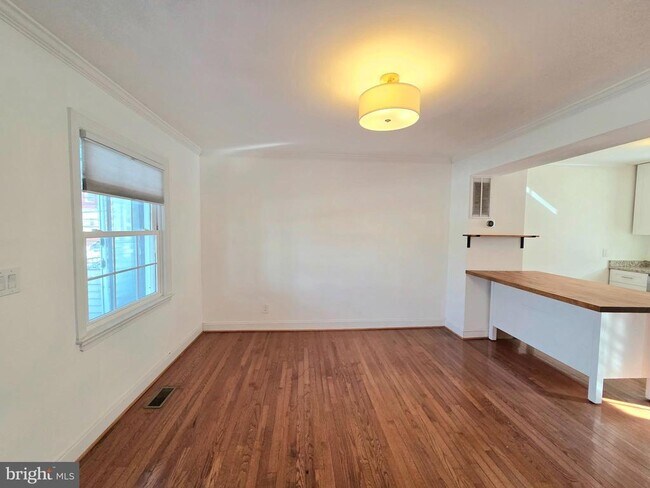 Foto del edificio - 2344 Hunter Pl SE