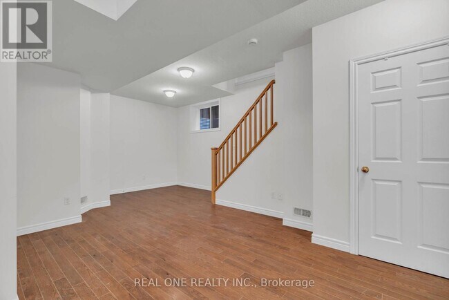 Building Photo - 72 Norma Crescent