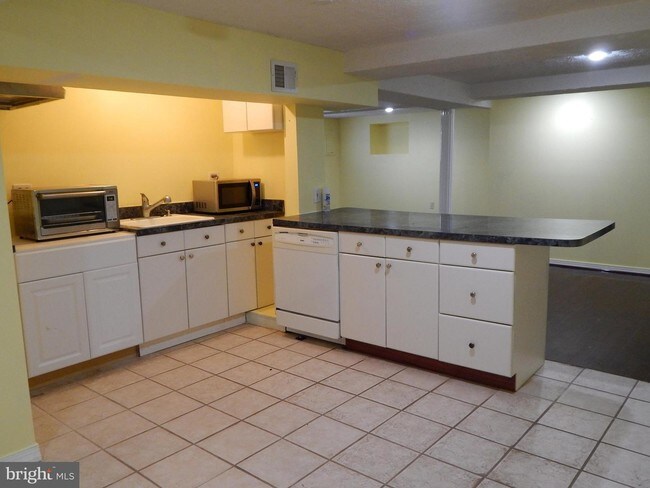 Foto del edificio - 3085 Bethany Ln