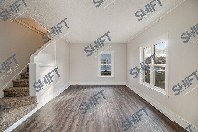 Foto del edificio - 534 Benjamin - Fresh and updated 3 bedroom...