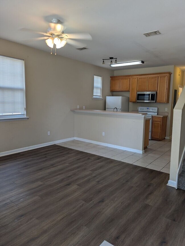 Foto del edificio - 3BR/3BA townhouse close to FAMU.