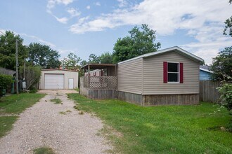 Building Photo - 230 3rd St