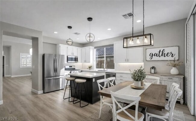 Building Photo - 2713 Sweet Willow Ln