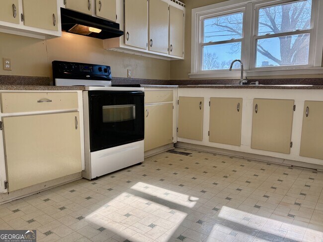 Foto del edificio - 408 Main St