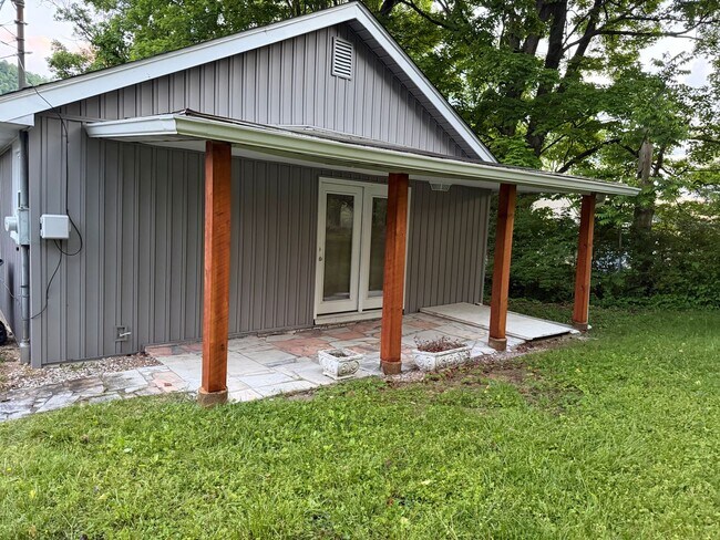 Foto del edificio - 2 Bedroom / 1 Bath Home Bristol, TN