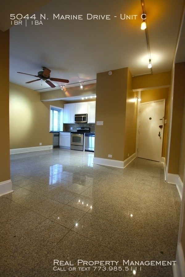 Building Photo - 5044 N Marine Dr