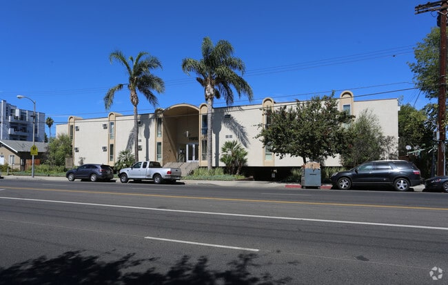 Building Photo - 11915 Burbank Blvd