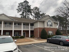 Building Photo - 2225 Locksley Woods Dr