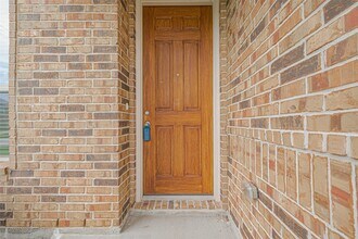 Building Photo - 5727 Texas Sage Dr
