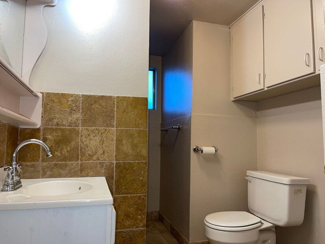 Primary Photo - For the gardening enthusiasts, 3-bedroom, ...