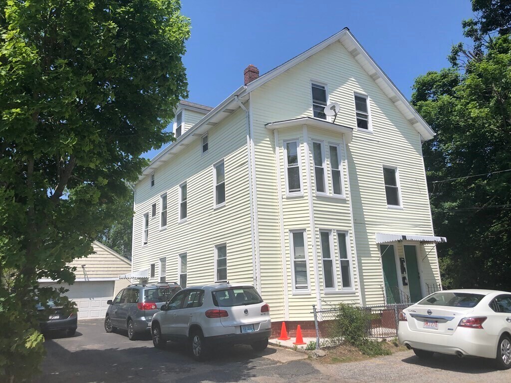 Primary Photo - 12 Sanford Ave