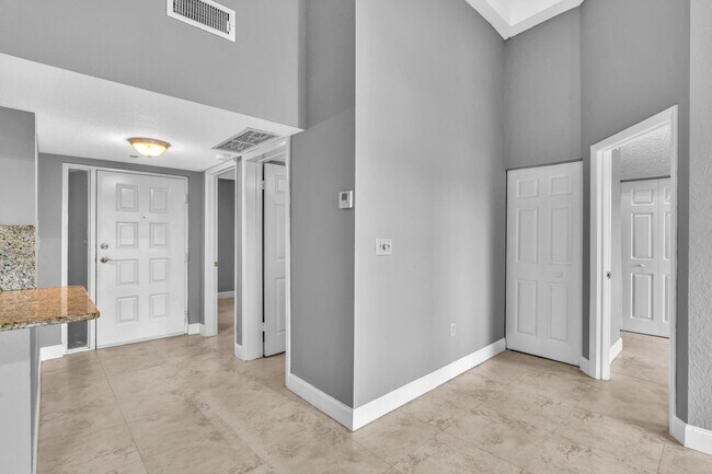 Foto del edificio - 2841 N Oakland Forest Dr