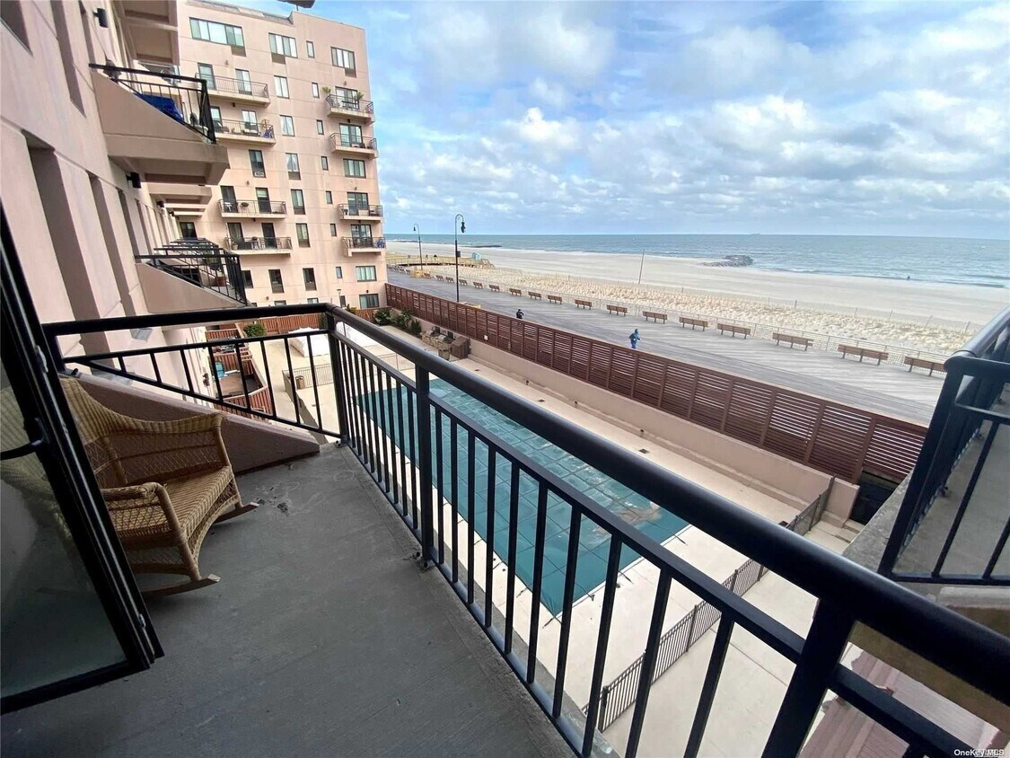 100 W Broadway Unit 3P, Long Beach, NY 11561 Condo for Rent in Long