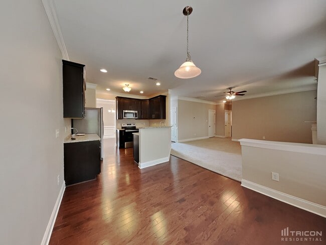 Building Photo - 2203 Wise Owl Dr