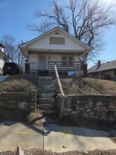 Building Photo - 3429 Mersington Ave