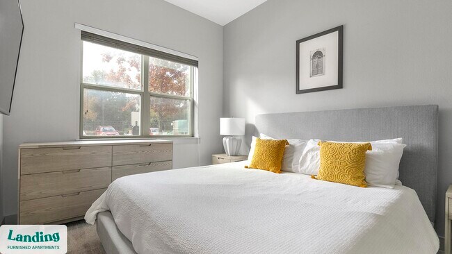 Foto del edificio - 6107 E Riverside Dr