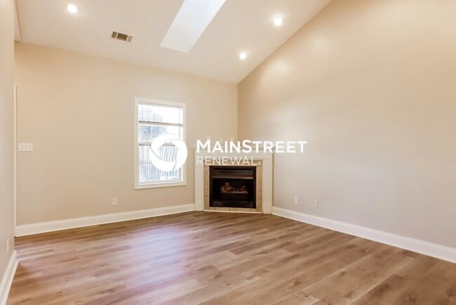 Photo - 3 Bedroom Pet-Friendly Home in Corryton, TN with Main Street Renewal