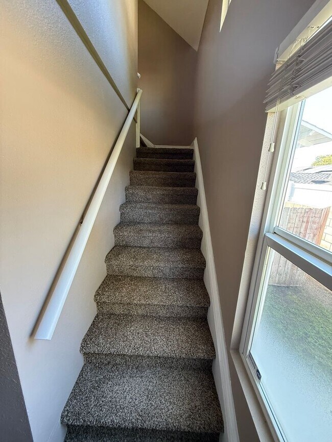 Foto del edificio - Beautiful Remodeled Craftsman Home - RENT ME!