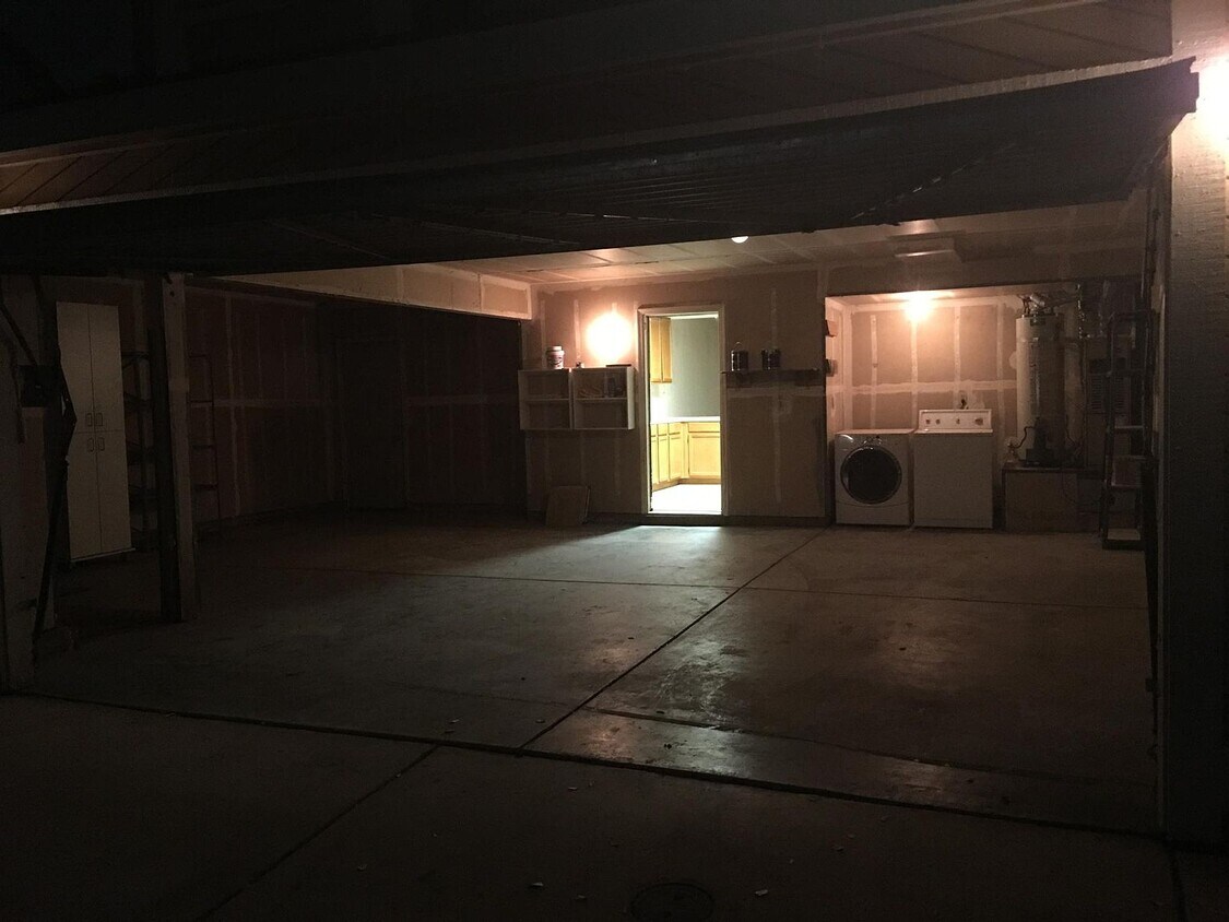 Foto del edificio - 1048 Fallon Woods Way