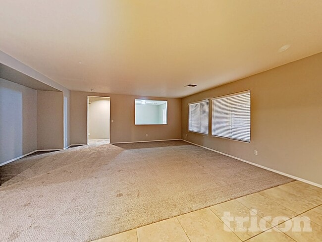 Foto del edificio - 25685 W Pleasant Ln