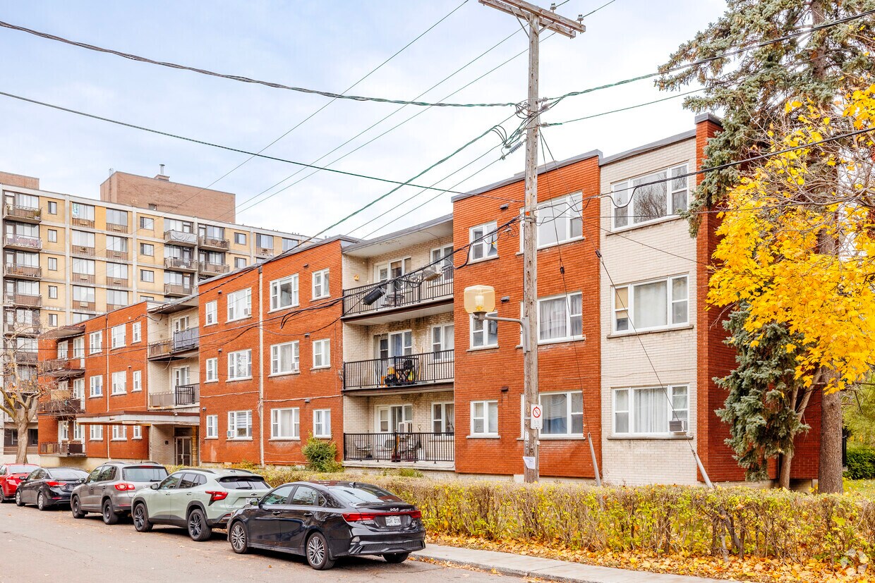 Building Photo - 5463 Av Cranbrooke