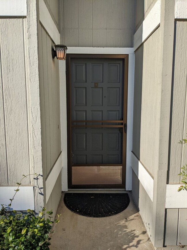 Foto del edificio - Cute Townhome in Campbell! One Car Garage ...
