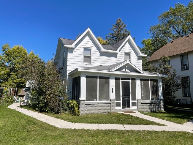 Building Photo - 644 Galloway St