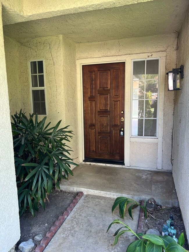 Foto del edificio - Mission Oaks Single Story!