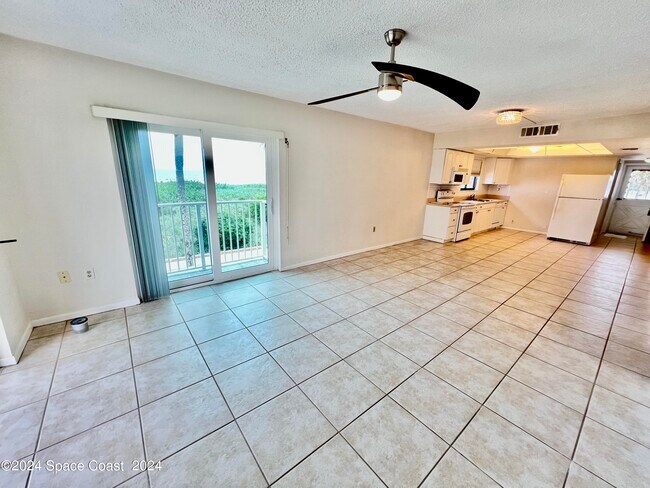 Foto del edificio - 5000 Ocean Beach Blvd