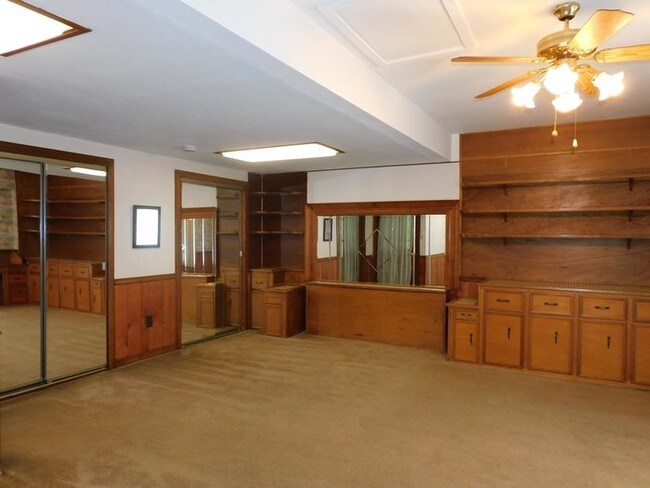 Foto del edificio - 1730 Holland Cliffs Rd